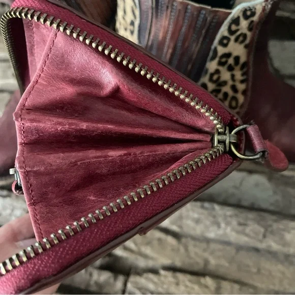 Frye Melissa Zip Around Wallet Distressed Leather -Burnt Apple- $158 - Picture 10 of 15